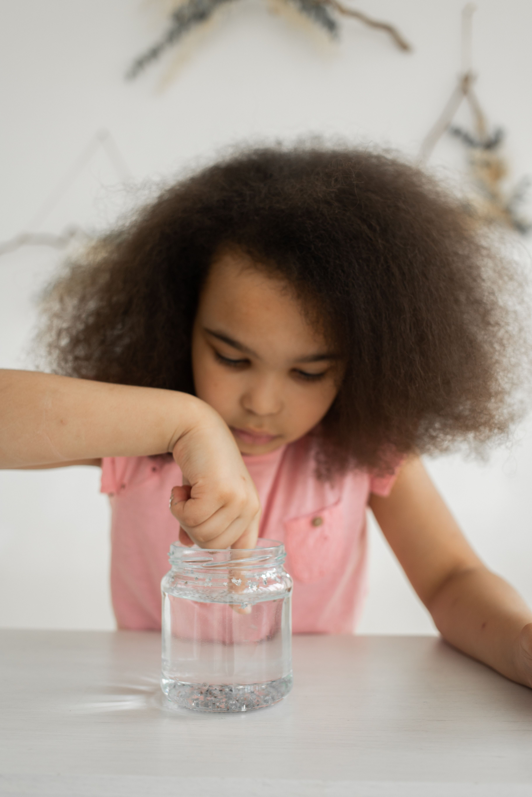 Grade 1 – Young Explorers: Uncovering Nature’s Secrets