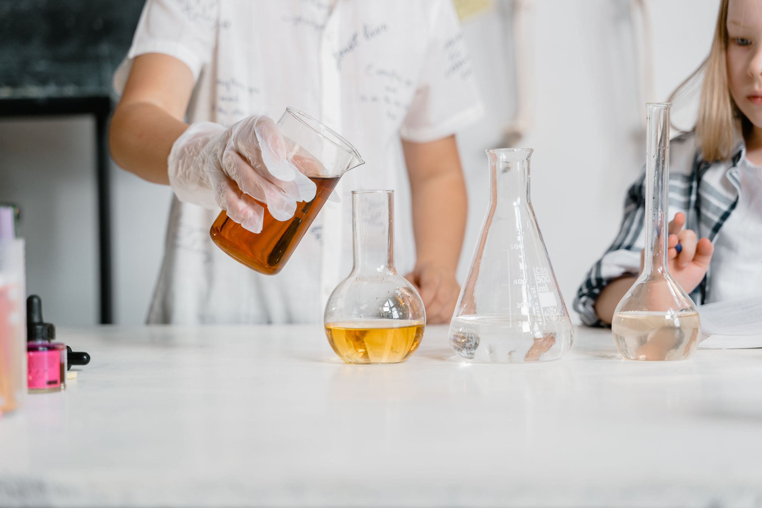 Year 7 Chemistry – Mix & Match: Mastering Mixture Separation Techniques